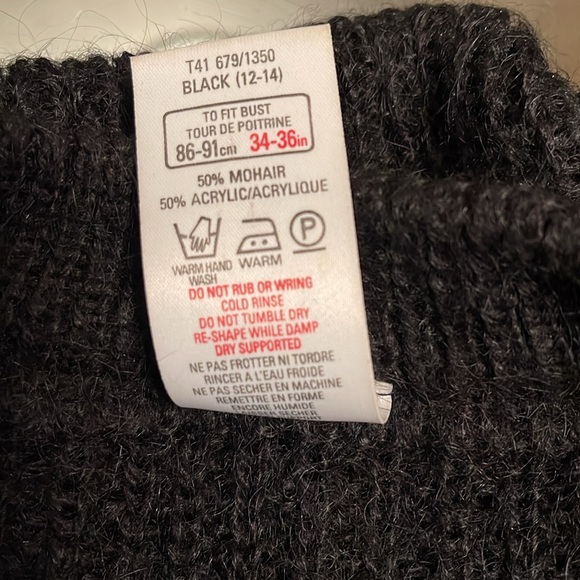 St Michael, 12-14, loose fit, deep v neck,warmth + mohair/acry,2 buttons, EUC - Picture 9 of 10